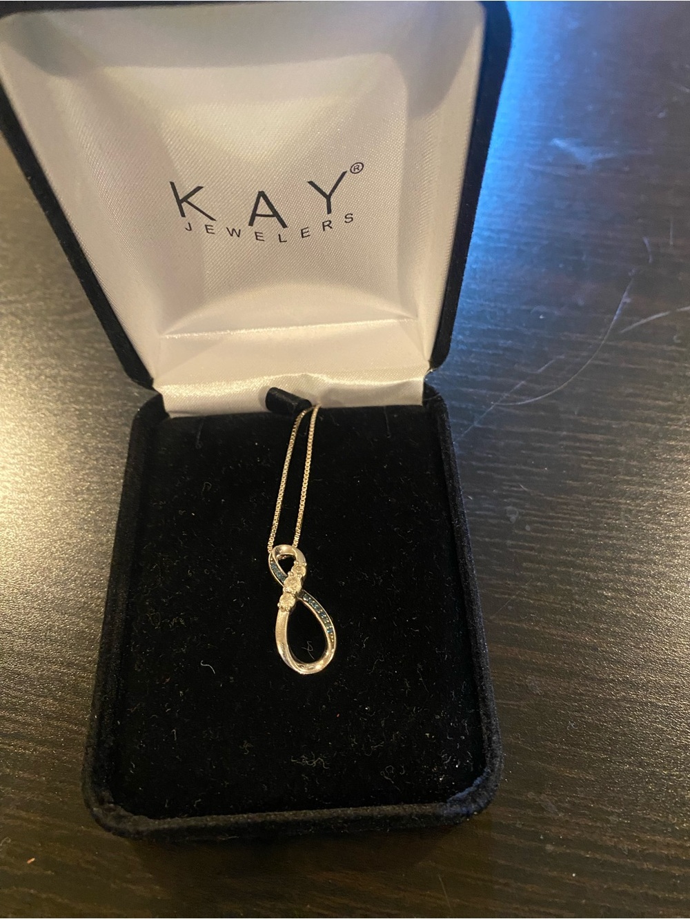 Kay Jewelers Diamond Sapphire Twist Infinity Necklace 18”